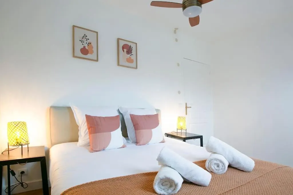 Skyline Parisian Flat - Exclusif Saint-Honore Апартаменты Париж