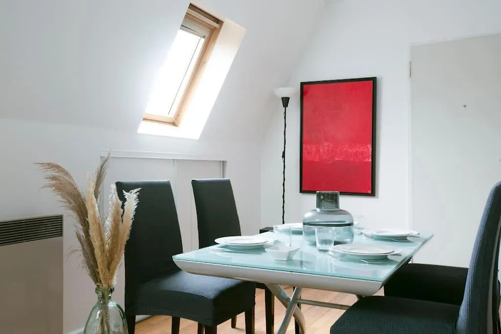 Апартаменты Skyline Parisian Flat - Exclusif Saint-Honore Франция