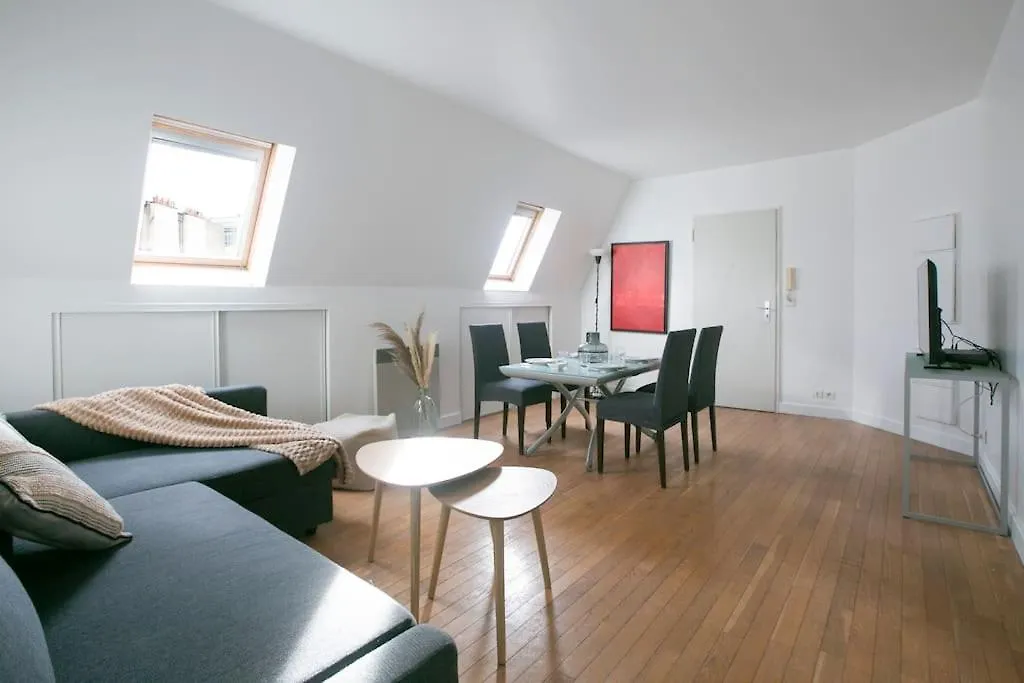 Skyline Parisian Flat - Exclusif Saint-Honore 0*, Paris France