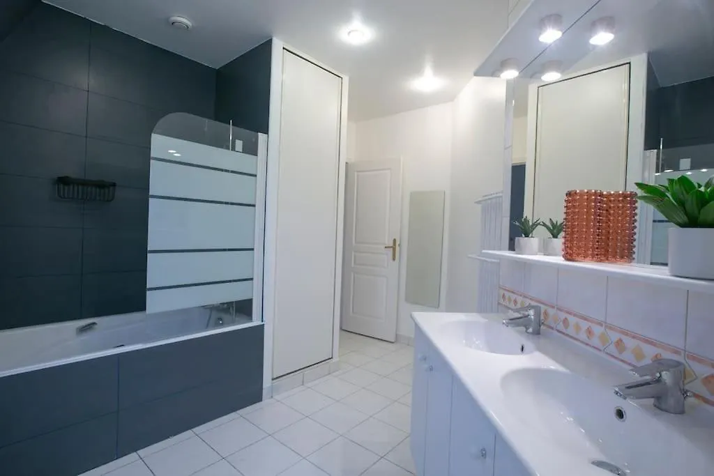 Apartment Skyline Parisian Flat - Exclusif Saint-Honore France